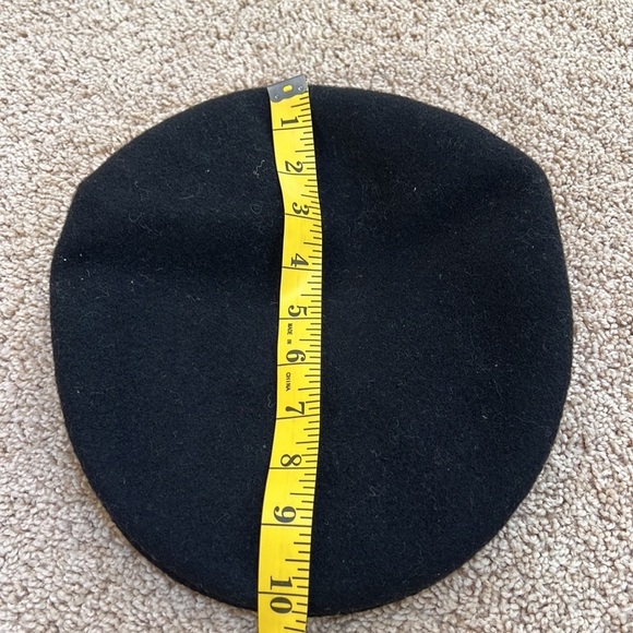KANGOL medium black wool beret. main image 11